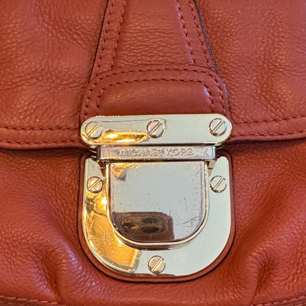 Michael Kors Burnt Orange Leather Crossbody with Matching Wallet Set - Picture 5 of 14